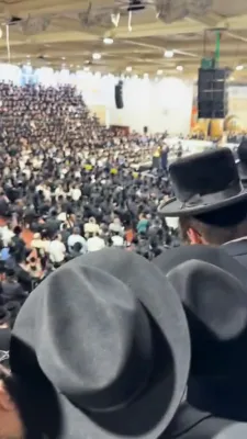 נאך פון די הדלקה בחצר הקודש צאנז