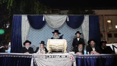 הדלקה ביי הגה"צ ראש ישיבת סאטמאר בני ברק שליט"א 
