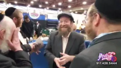 פולע גאלערי: בילדער און ווידיאוס פון די עקספאו "סאטמארק"