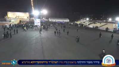 די הדלקה בחצר הקודש ראחמסטריווקא אין מירון
