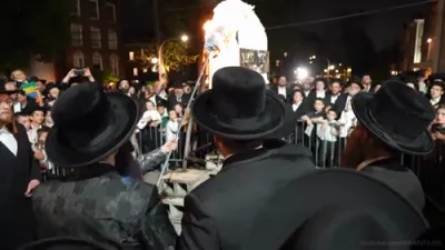 הדלקה פון כ"ק אדמו"ר מקאסאן שליט"א אין טשיקאגא, אילינוי