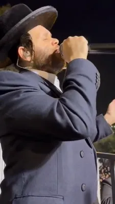 הדלקה ביי הרה"ק רבי יעקב מאיר שעכטער שליט"א 