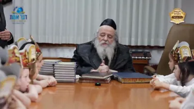אידיש רעדנדע קינדער פון ת"ת פני מנחם אין א שמועס מיט מורם ורבם הגאון רבי שאול אלתר שליט"א 