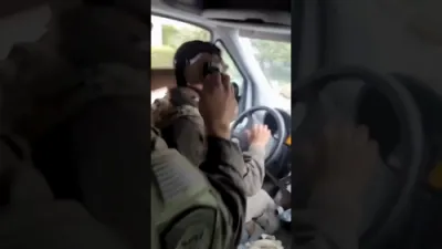 טראמפ שיקט 2,000 נאציאנאלע גארד טרופן קיין לאס אנדזשעלעס צו קעיר נעמען פון די אנטי-ICE ראיאטן.