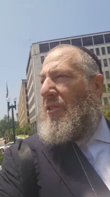 היימישע עסקנים אין ווייסן הויז באטייליגן זיך ביי א מיטינג מיט טראמפ אדמיניסטראציע באאמטע