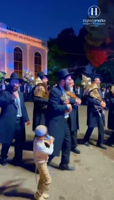 הכנסת ס"ת אין ישיבת עטרת שלמה