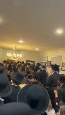 כ"ק אדמו"ר מגור שליט"א באזוכט ביי הנגיד ר' מוטל טענענבוים ני"ו