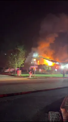 קיינער נישט פארוואונדעט נאך א פייער האט אויסגעבראכן ביי א הויז אין ניו דזשערסי 