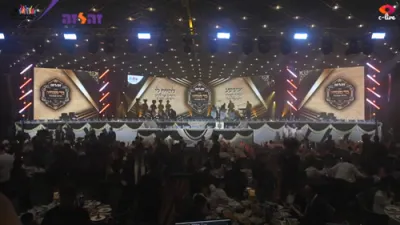 בילדער פון דעם היסטארישן בר מצוה פאר 56 יתומים צוגעשטעלט דורך די "זה לזה" ארגענעזאציע