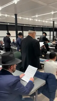 תפלות אין מעלבראן אוסטראליע איבער די מצב מלחמה אין ארץ ישראל 