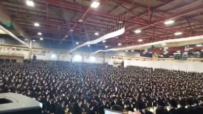 פולע ווידיאוס פון די נעכטיגע מעמד סיום הש"ס בחצר הקודש סאטמאר 