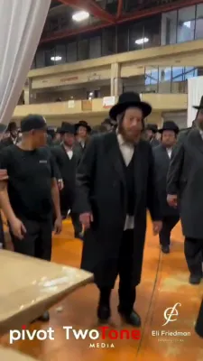 פולע ווידיאוס פון די נעכטיגע מעמד סיום הש"ס בחצר הקודש סאטמאר 