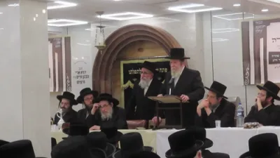 עצרת זכרון על פטירת הרב אלעזר יונה גינזבערג ע"ה אין כולל פאפא