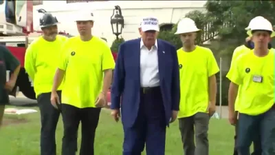טראמפ זאגט אז מין גייט אויפהייבן די העכסטע פאן ביים ווייסן הויז 
