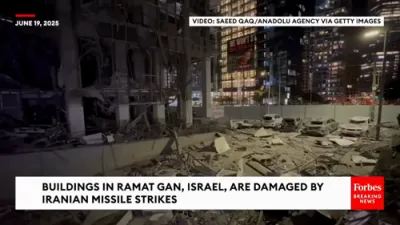 65 פארוואונדעטע ווען איראנע ראקעטן האבן דערגרייכט געביידעס אין רמת גן נעכטן ביינאכט.