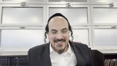הערליכע מעשה - פון אכטונג געבן וואס מען רעדט דורך הרב אליהו שווארץ, ביים שיעור פון עמוד היומי דרשו - עירובין דף פ"ח ע"א