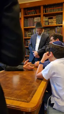 הערליכע מעמד קרן עולם התורה אין אמעריקא בראשות גדולי התורה שליט"א 