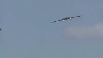 בי-2 סטעלט באמבארדירער קומען צוריק קיין מיזורי נאך א 40-שעה'דיגער איראן אטאקע מיסיע, אראפווארפנדיג 14 מאסיווע בונקער באסטערס.