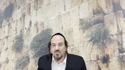 הערליכע מעשה פון הרה"ק רבי שלמה קלוגער זי"ע דורך הרב אליהו שווארץ, ביים שיעור פון עמוד היומי דרשו - עירובין דף צ'