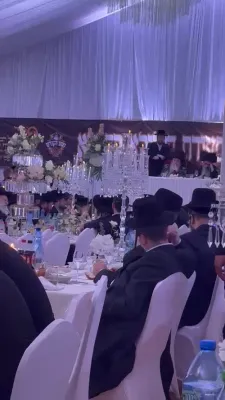 כ"ק אדמו"ר מטאהש שליט"א באזוכט אין שטאט טאהש לרגל יומדה"ק פונעם שרף פון טאהש זי"ע