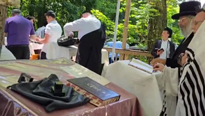 זונטאג אין כלל ישראל שוהל אין וואדבערן