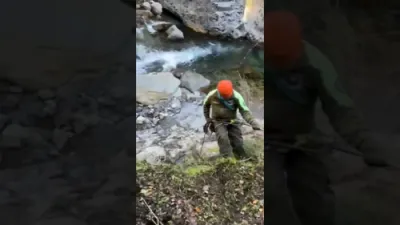 אין טשילע האט מין געראטעוועט א פערזאן וואס איז געפאלן 30 פוס ביים הייקן