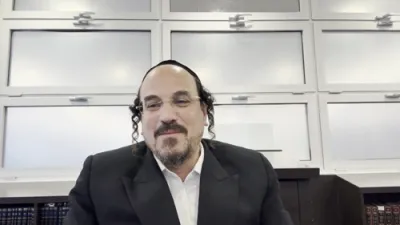 הערליכע מעשה פון א קבלה טובה וואס האט געראטעוועט דאס לעבן  זי"ע דורך הרב אליהו שווארץ, ביים שיעור פון עמוד היומי דרשו - עירובין דף צ"ה