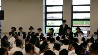 שמחות החאלאקה פון א אור אייניקל פון כ"ק אדמו"ר מפאפא שליט"א 