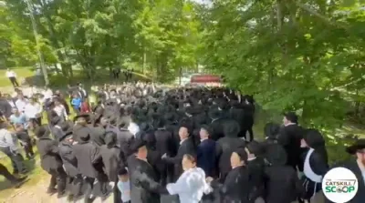 הכנסת ס"ת דעם זונטאג אין קעמפ מאריס 