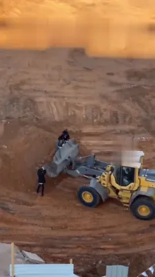 א דראמאטישע מחאה אין יהוד אויפן גראבן קברים ה"י