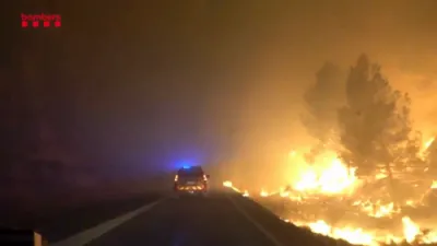 5000 עיקערס שוין פארברענט אין שפאניע פון די אנגייענדע וואלד פייערן