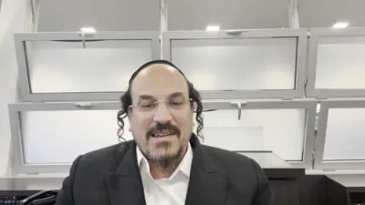 הערליכע מעשה פון הרה"ק הבית ישראל מגור זי"ע דורך הרב אליהו שווארץ, ביים שיעור פון עמוד היומי דרשו - עירובין דף ק' ע"א
