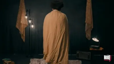 מענדי אונגאר מיט א טשיקאווע שמועס מיטן איראנע פירער