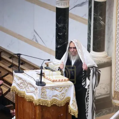 כ"ק אדמו"ר מסאטמאר שליט"א טרעט היינט אויף מיט פייערדיגע תהלים שיעור איבער די ביטערע גזירת הגיוס אין ארץ ישראל 