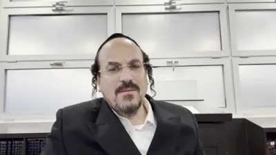 הערליכע מעשה פון הרה"ק מצאנז קלויזנבורג זי"ע דורך הרב אליהו שווארץ, ביים שיעור פון עמוד היומי דרשו - עירובין דף צ"ח