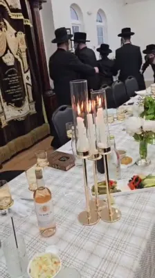 הערליכע בר מצוה פון הבחור הבר מצוה מענדיל קעניג מיוצא לב טהור פארגעקומען פארגאנגענע וואך