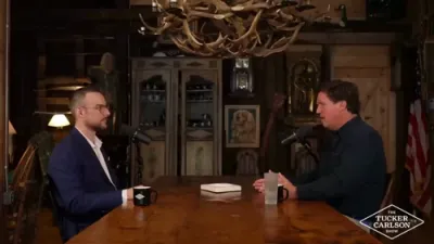 טאקער קארלסאן רעדט וועגן די דראג קארטעלן פון טשיינע אין אמעריקע 