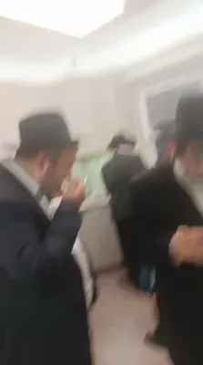 אין ניקלשבורג ברענט א פייער
