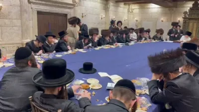שלש סעודות ביי הגרי"מ מארגענשטערן שליט"א 