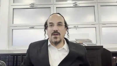 א הערליכע מעשה פון השגחה פרטית וואס האט גברענגט צו בויען א מקוה טהרה - דורך הרב אליהו שווארץ ביים שיעור פון עמוד היומי דרשו - פסחים דף ד'