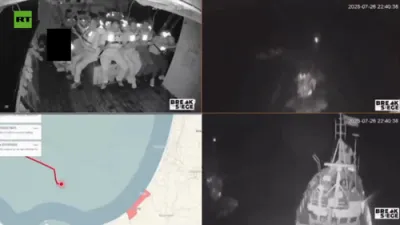 די איזראעליס האבן אויפגעכאפט די הענדעלע שיף אונטערן וואסער 