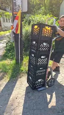 א בליק אין כלל ישראל'ס שול 