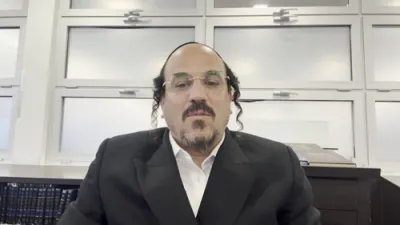 א הערליכע מעשה פון א איד וואס האט צוריק באקומען דע ראיה אויף די הויגן - דורך הרב אליהו שווארץ ביים שיעור פון עמוד היומי דרשו - פסחים דף ה: