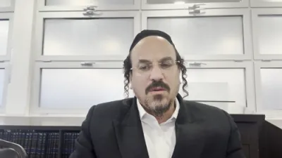 א הערליכע מעשה פון הרה"ק דער חוזה מלובלין זי"ע - דורך הרב אליהו שווארץ ביים שיעור פון עמוד היומי דרשו - פסחים דף ז' ע"ב