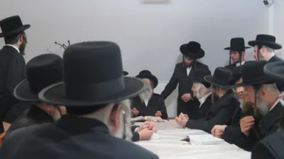 מסע התומכים בראשות גאב"ד סאטמאר מאנסי שליט"א 