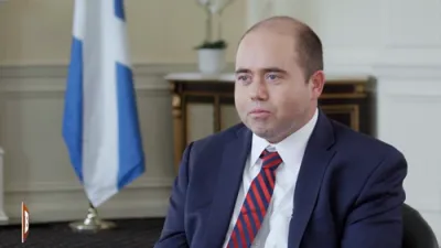 טראמפ זאגט אז די וואס פאניקן זענען טפשים