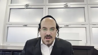 א הערליכע מעשה פון געדאנקט דעם באשעפער אין געקויפט א הויז - דורך הרב אליהו שווארץ ביים שיעור פון עמוד היומי דרשו - פסחים דף י"ג ע"ב