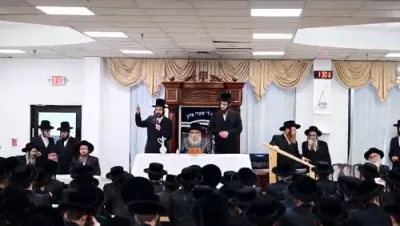 כ"ק אדמו"ר מסאטמאר שליט"א באזוכט די בחורים קעמפ אין סוואן לעיק