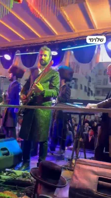 הכנסת ס"ת פון ר' יואל לאנדא אין ירושלים 