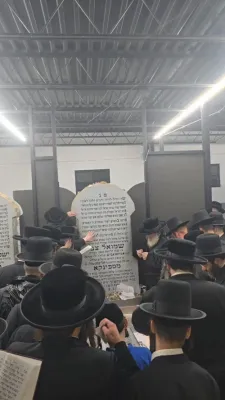 כ"ק אדמו"ר מקראלי שליט"א על ציון אביו הרה"ק מספינקא שליט"א 